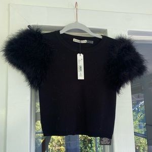 Alice & Olivia black crop sweater in XS - new with tags! Fun feather accent
